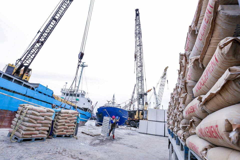 Industri Semen Overkapasitas 52 Juta Ton