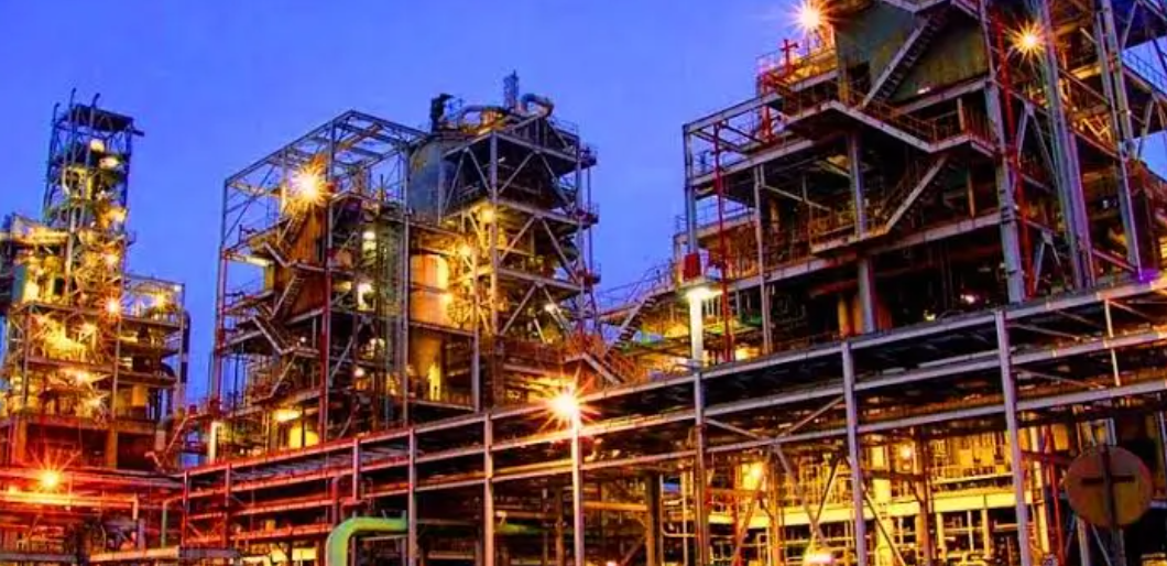 Pabrik Kimia Rp13T Siap Dibangun, Emiten Prajogo Terlibat!